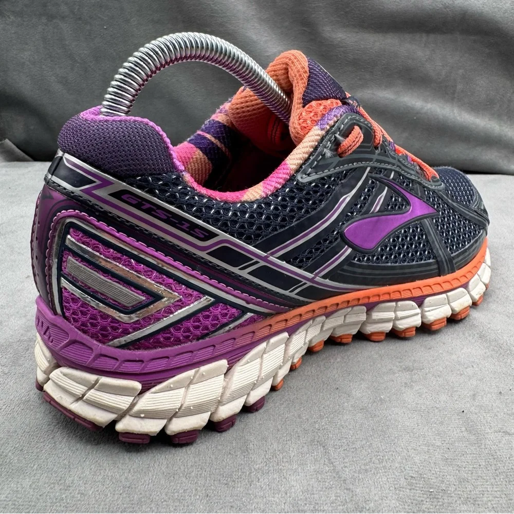 Brooks Adrenaline GTS 15 Women’s Size‎ 9 Stability Running Sneakers